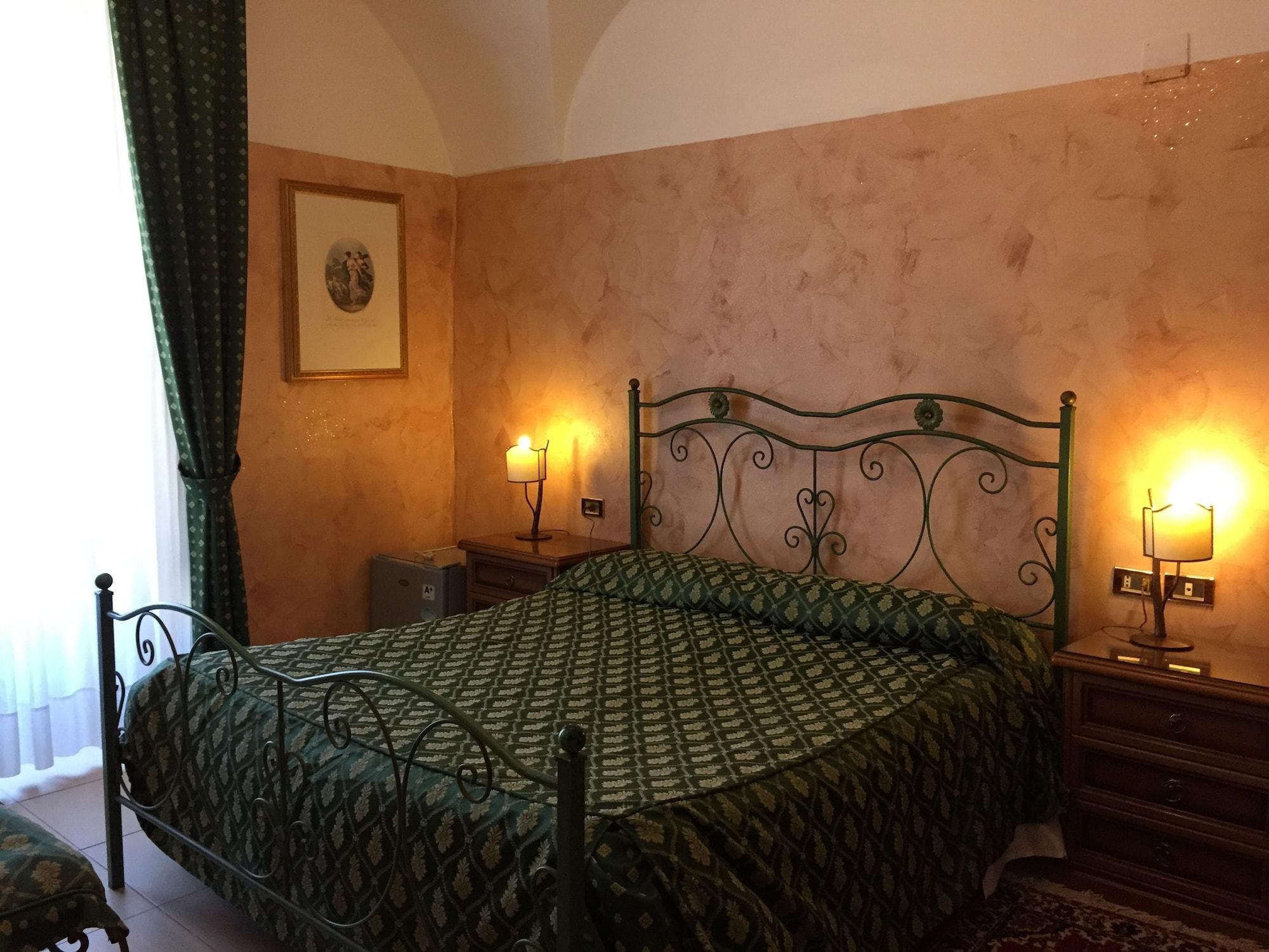 Hotel Centrale Europa Катания Екстериор снимка