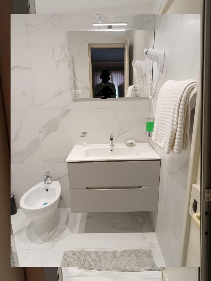 Hotel Centrale Europa Катания Екстериор снимка